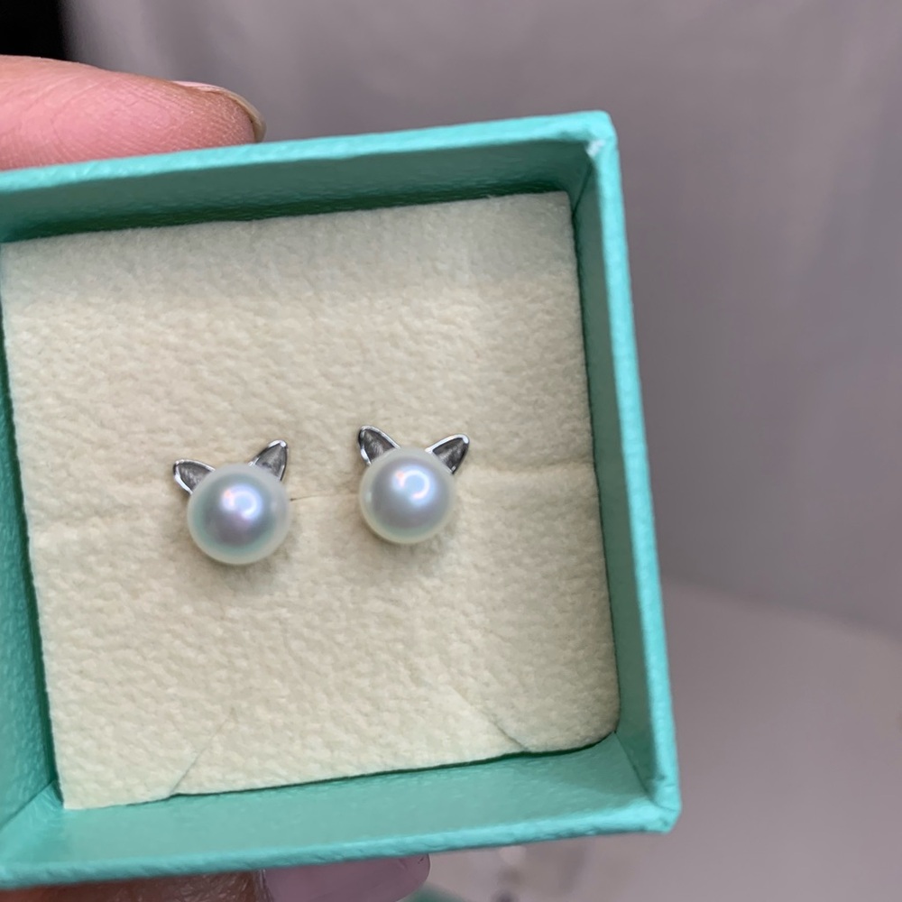 Chic Silver Cat Ear Fresh Water Pearl Earrings